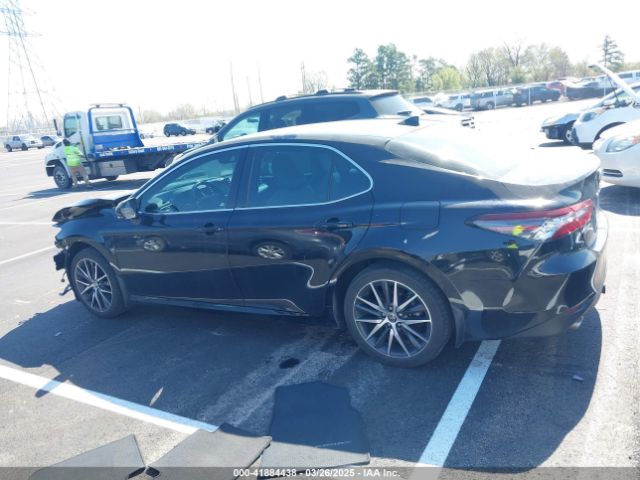 4T1F31AK5NU594457 Toyota Camry Xle Hybrid