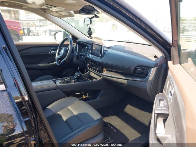 5N1AT3BBXMC785106 Nissan Rogue Sv Intelligent Awd