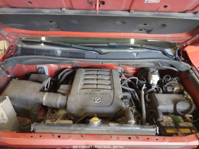 5TFUY5F11HX600939 Toyota Tundra Sr5 5.7l V8