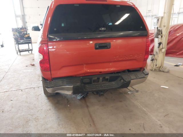 5TFUY5F11HX600939 Toyota Tundra Sr5 5.7l V8