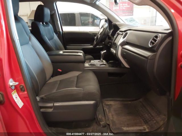 5TFUY5F11HX600939 Toyota Tundra Sr5 5.7l V8