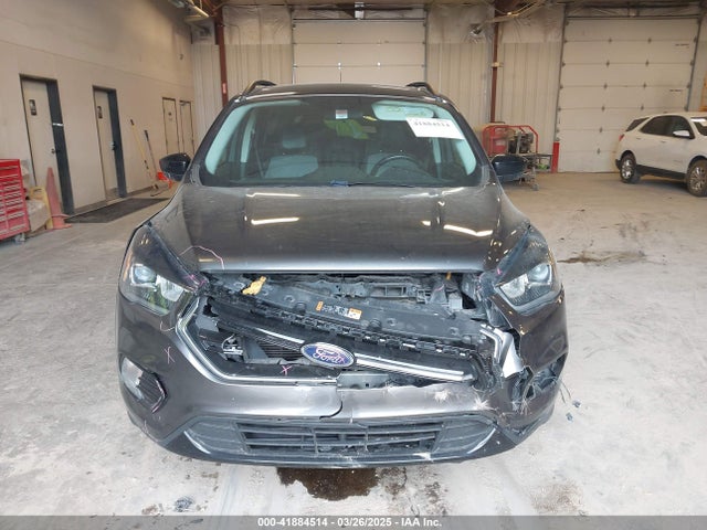1FMCU0GD1HUC33119 Ford ESCAPE SE