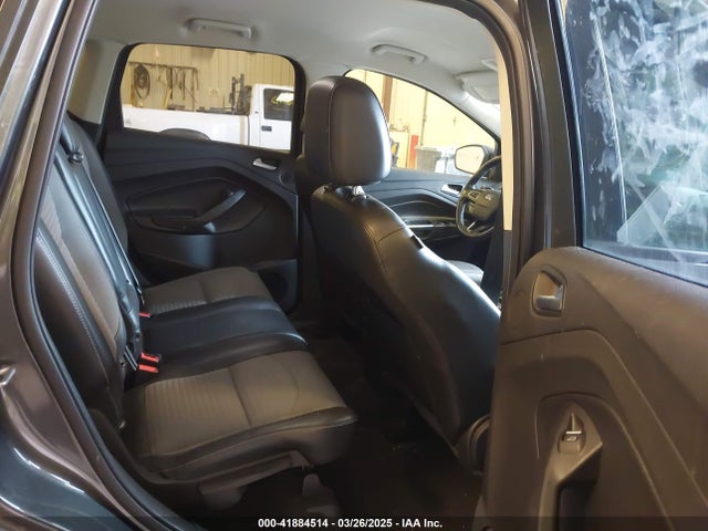 1FMCU0GD1HUC33119 Ford ESCAPE SE