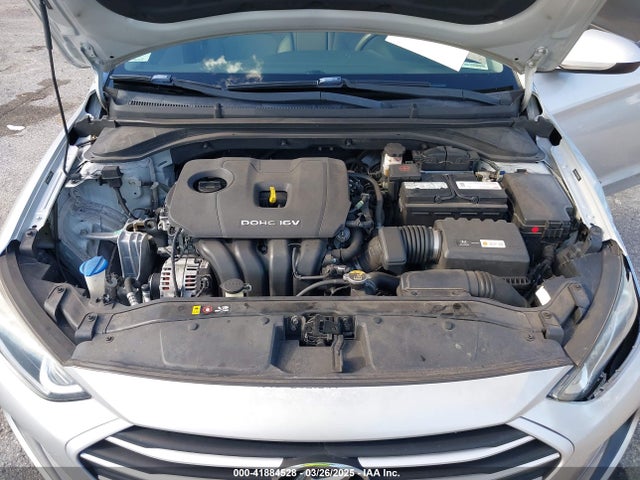 5NPD84LF9JH310265 Hyundai ELANTRA SEL