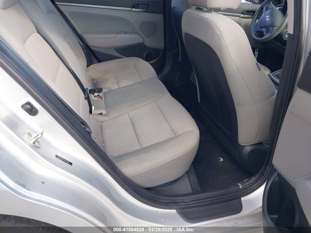 5NPD84LF9JH310265 Hyundai ELANTRA SEL