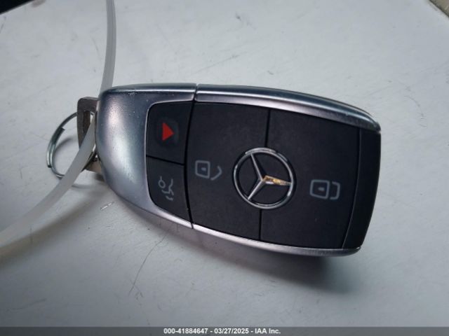 W1N4M4HB5MW104403 Mercedes-Benz Glb 250 4matic
