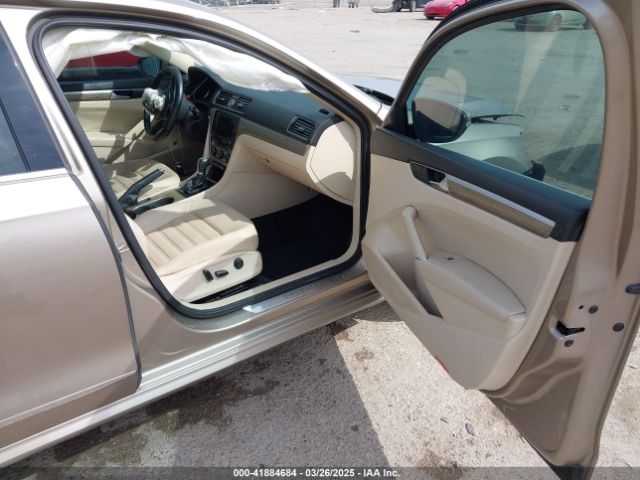 1VWCT7A31GC015070 Volkswagen Passat 1.8t Sel Premium