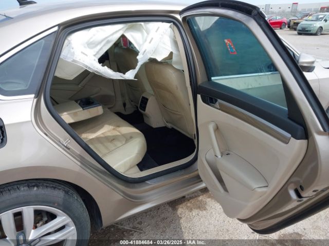 1VWCT7A31GC015070 Volkswagen Passat 1.8t Sel Premium