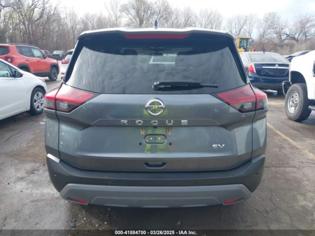 5N1AT3BA9MC728838 Nissan Rogue Sv Fwd