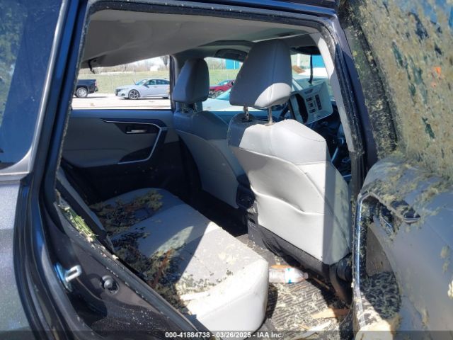 2T3A1RFVXRC470040 Toyota Rav4 Xle Premium