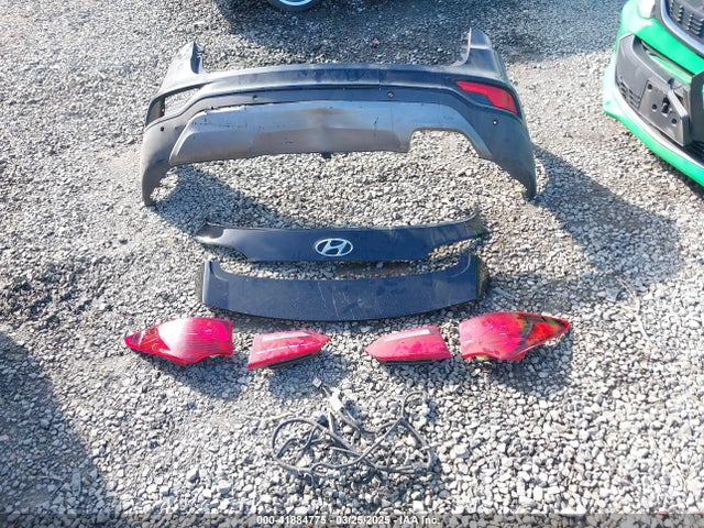 5XYZU3LB2HG409486 Hyundai Santa Fe Sport 2.4l