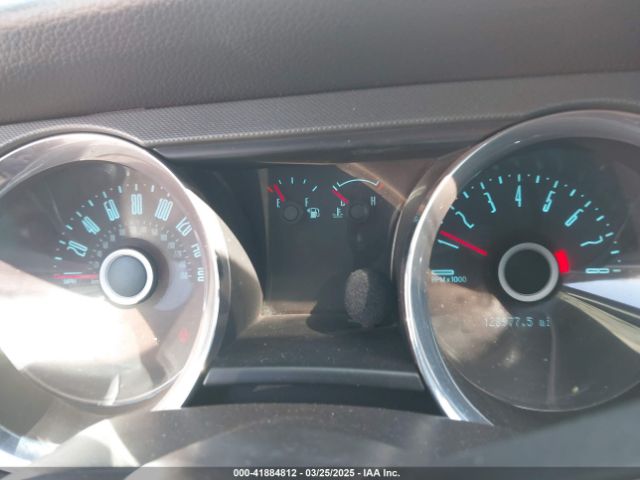 1ZVBP8AM0E5268865 Ford Mustang V6