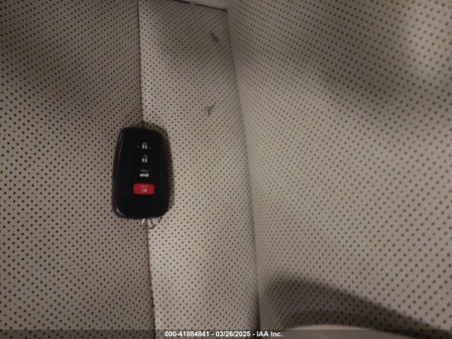 4T1F31AK6NU580051 Toyota Camry Xle Hybrid