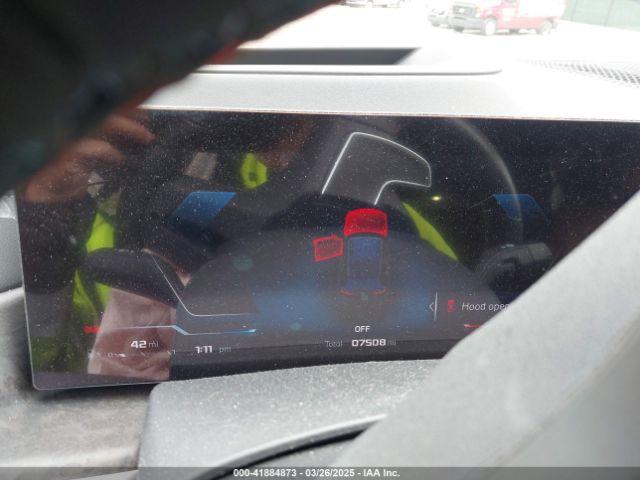 5UX33EU03R9U25618 BMW X5 M60i