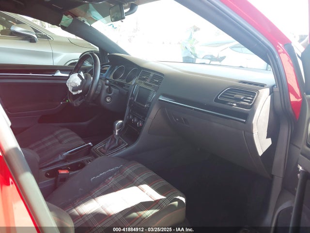 3VW4T7AU7GM044892 Volkswagen 2016