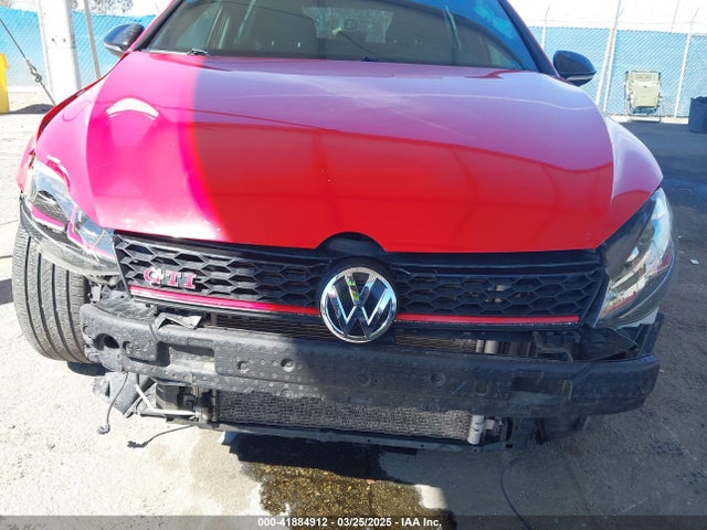 3VW4T7AU7GM044892 Volkswagen 2016