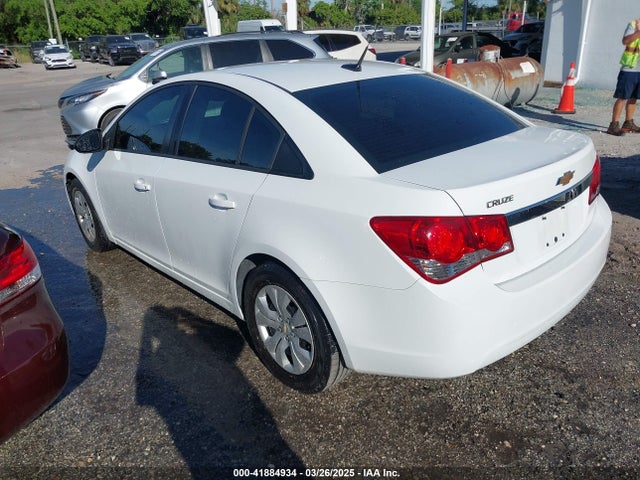 1G1PA5SH1E7441333 Chevrolet Cruze Ls Auto