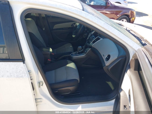 1G1PA5SH1E7441333 Chevrolet Cruze Ls Auto