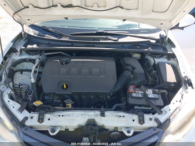 2T1BURHE1FC252615 Toyota COROLLA LE