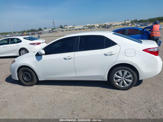 2T1BURHE1FC252615 Toyota COROLLA LE