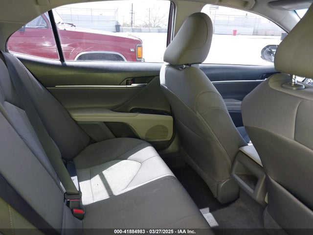 4T1B11HK1JU554302 Toyota CAMRY LE