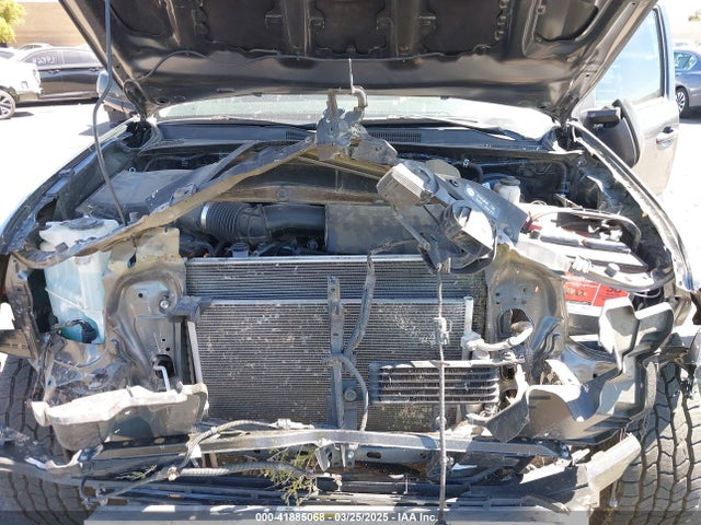 3TMCZ5AN2KM231802 Toyota Tacoma Sr5 V6