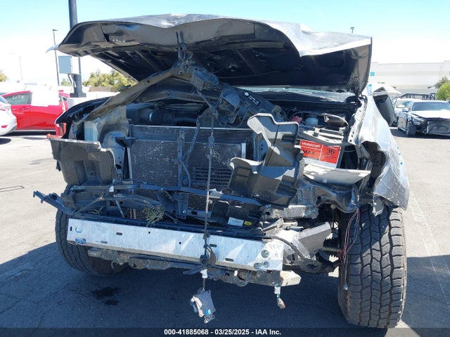 3TMCZ5AN2KM231802 Toyota Tacoma Sr5 V6