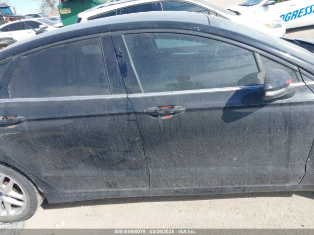 3FA6P0HD3GR161715 Ford FUSION SE