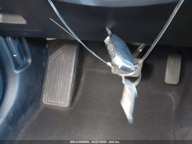 KNDJ23AU8M7792932 KIA SOUL S