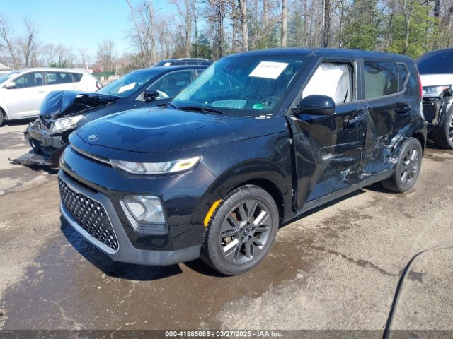 KNDJ23AU8M7792932 KIA SOUL S