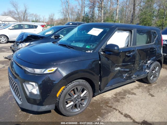 KNDJ23AU8M7792932 KIA SOUL S