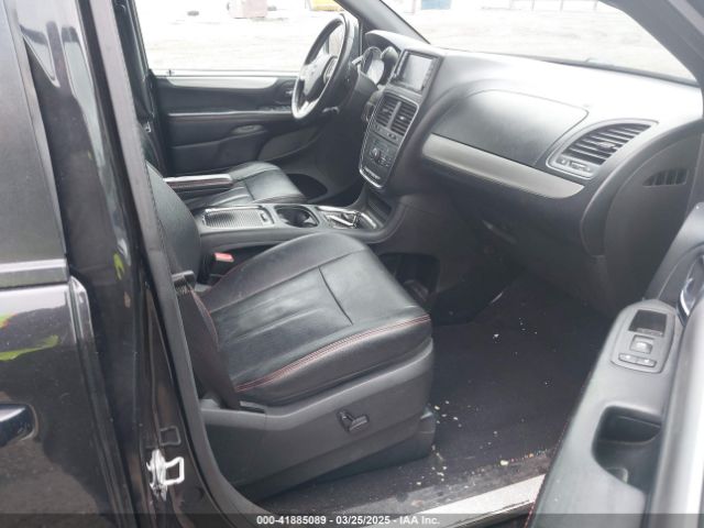 2C4RDGEG6KR658179 Dodge Grand Caravan Gt