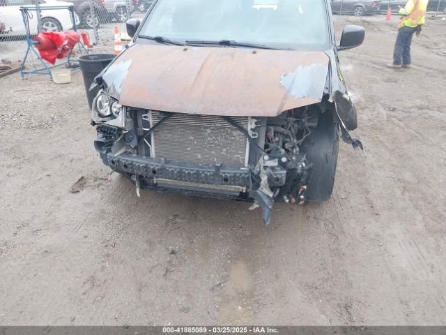 2C4RDGEG6KR658179 Dodge Grand Caravan Gt