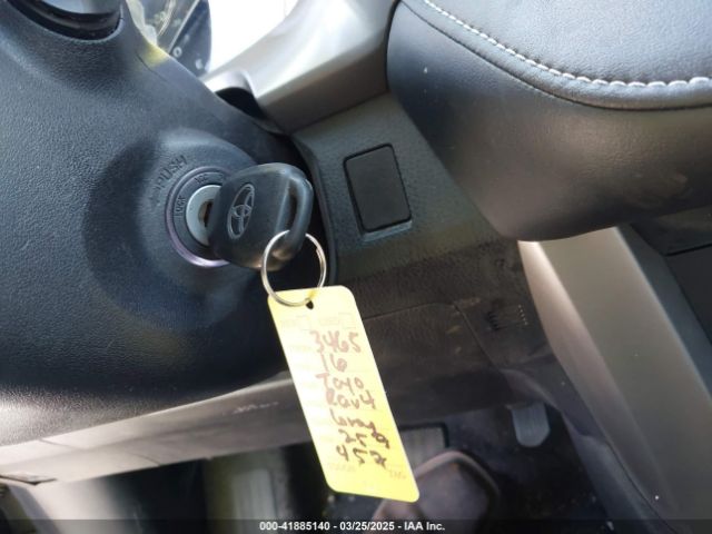 2T3WFREV2GW257457 Toyota Rav4 Xle