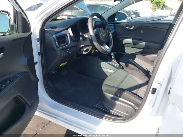 3KPA24AD4PE573279 KIA RIO LX