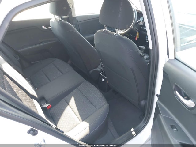 3KPA24AD4PE573279 KIA RIO LX
