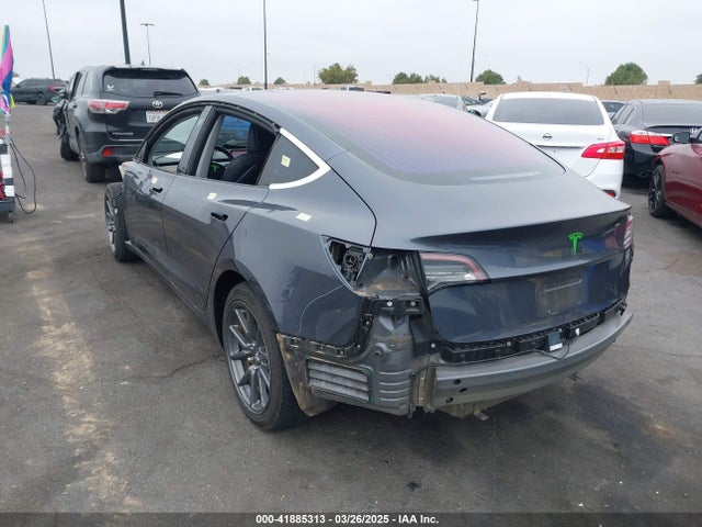 5YJ3E1EA5JF018986 Tesla Model 3 Long Range/mid Range
