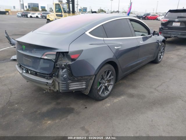 2018 TESLA MODEL 3 5YJ3E1EA5JF018986 Photo 3