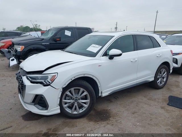 2023 AUDI Q3 WA1DECF36P1021746 Photo 1