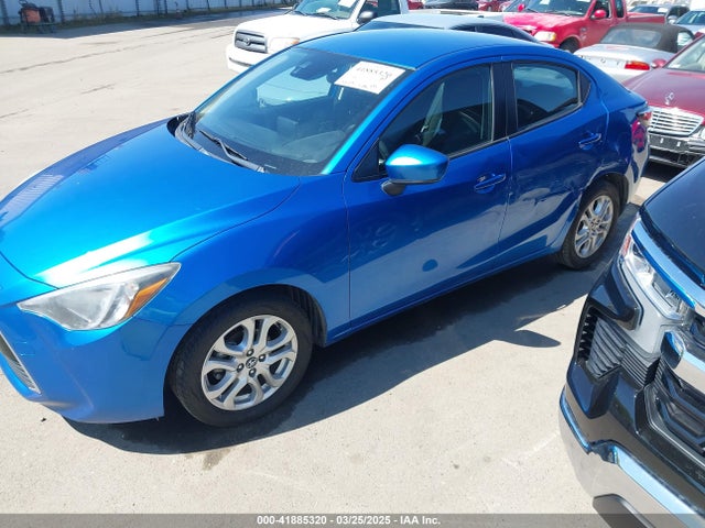 3MYDLBYV0JY330783 Toyota YARIS IA