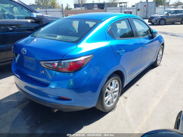 3MYDLBYV0JY330783 Toyota YARIS IA