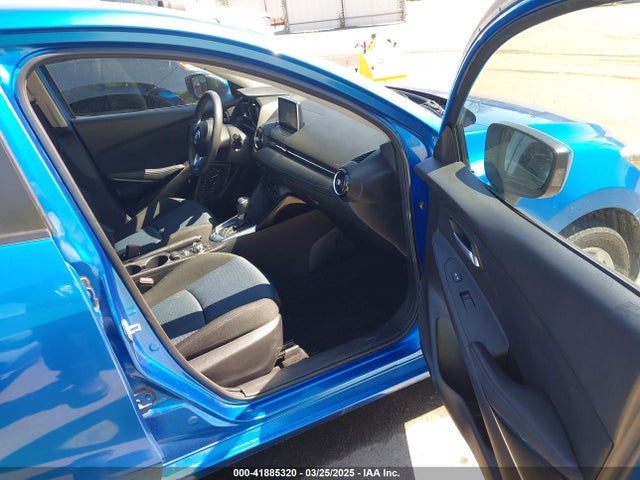 3MYDLBYV0JY330783 Toyota YARIS IA