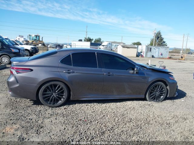 4T1K31AK7NU586844 Toyota Camry Xse Hybrid