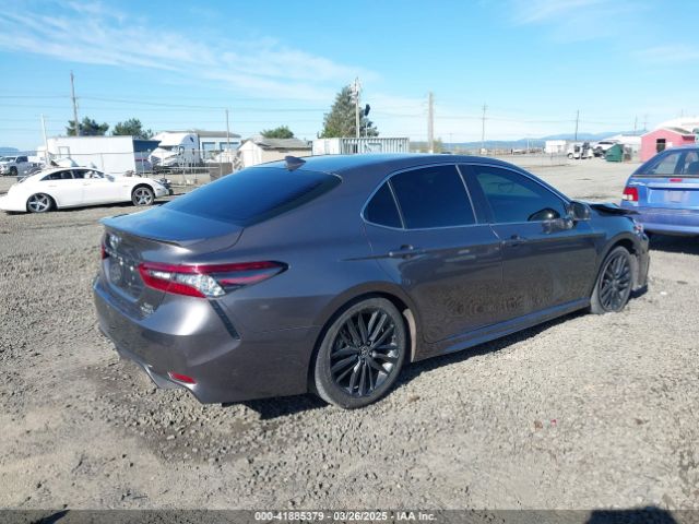 4T1K31AK7NU586844 Toyota Camry Xse Hybrid