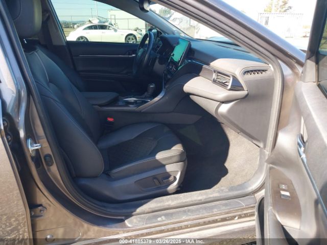 4T1K31AK7NU586844 Toyota Camry Xse Hybrid