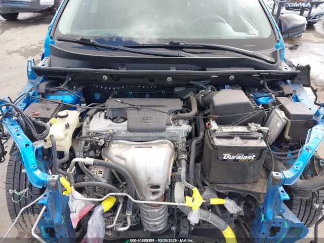 2T3ZFREV2HW394624 Toyota RAV4 LE