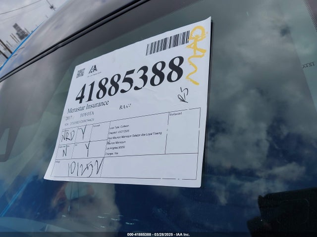 2T3ZFREV2HW394624 Toyota RAV4 LE