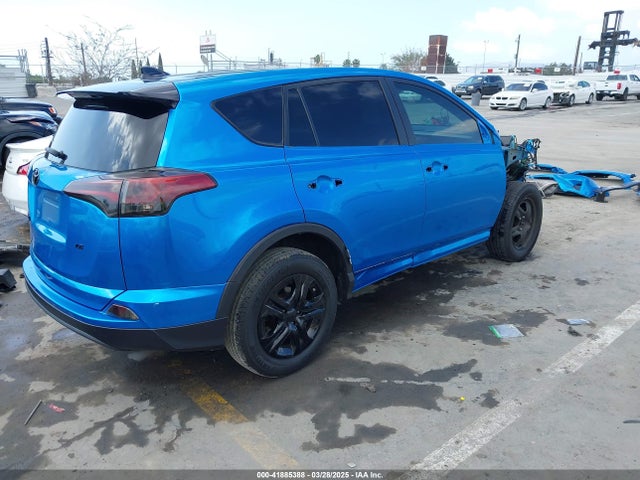 2T3ZFREV2HW394624 Toyota RAV4 LE