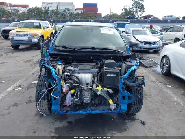 2T3ZFREV2HW394624 Toyota RAV4 LE