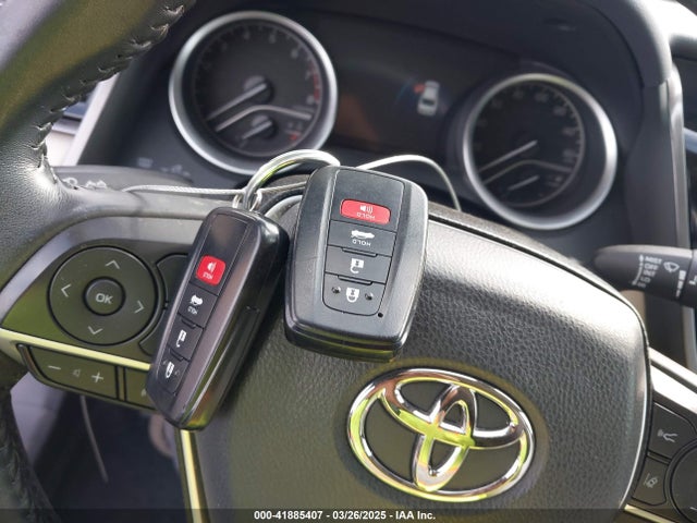 4T1F11AK1NU007421 Toyota CAMRY XLE